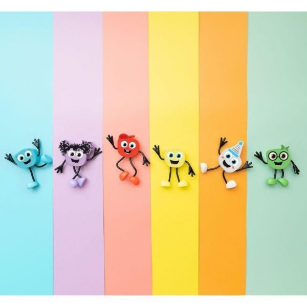 SET PERSONAJE PARTY MÁS DOS CUBOS LUZ MULTICOLOR