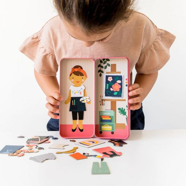 CAJA MAGNETICA MUÑECA ARTISTA