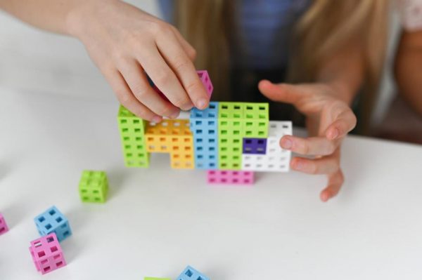 MELI CUBE PASTEL 200 PCS