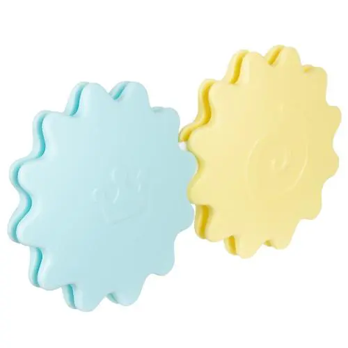 Pack regalo de sonajeros y mordedores Pastel - Imagen 5